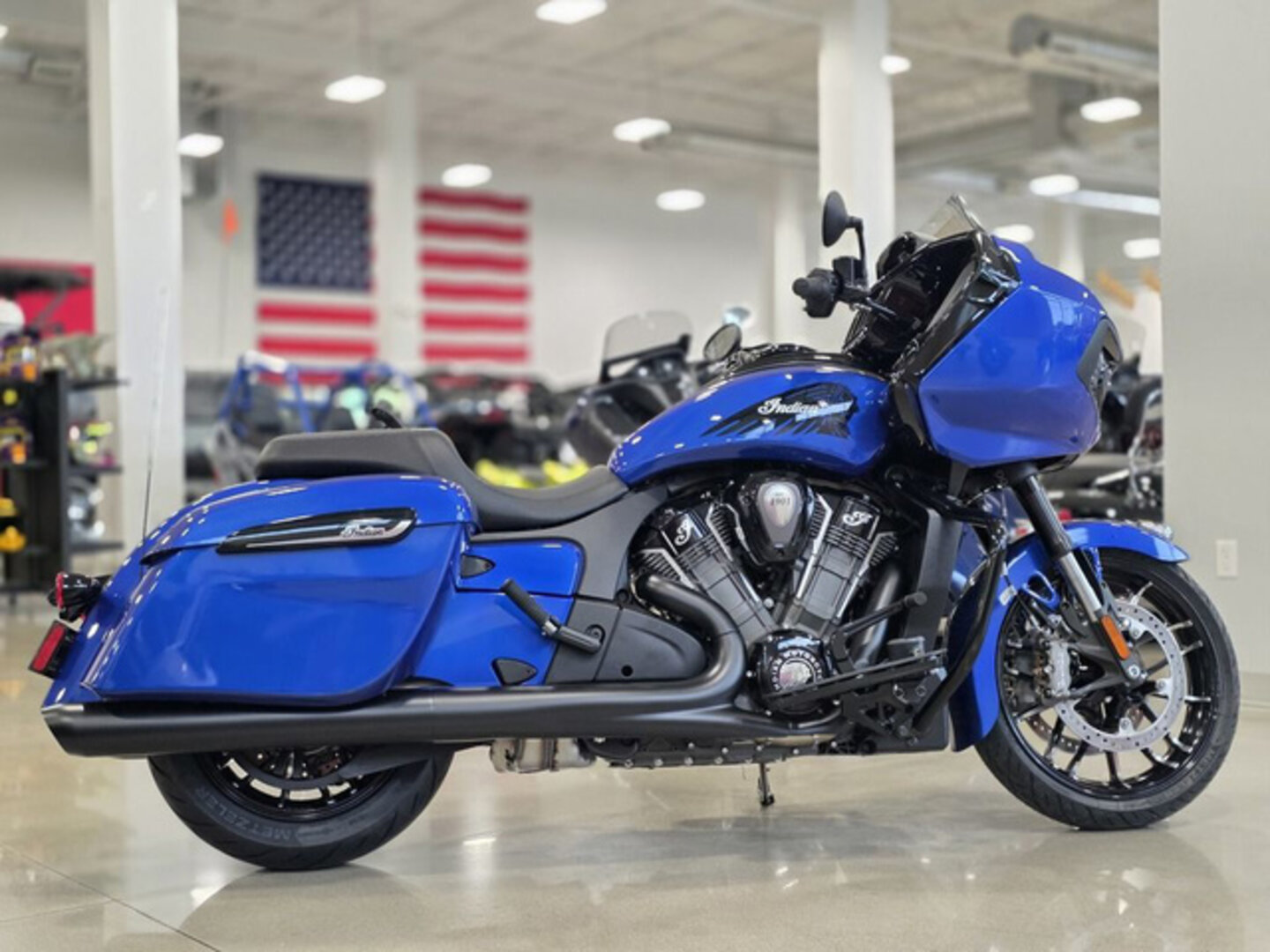 サイの季節('12イラク/トルコ)　Blu-ray　ブルーレイ New 2026 Indian Motorcycle Indian Challenger Dark Horse Deep Blue