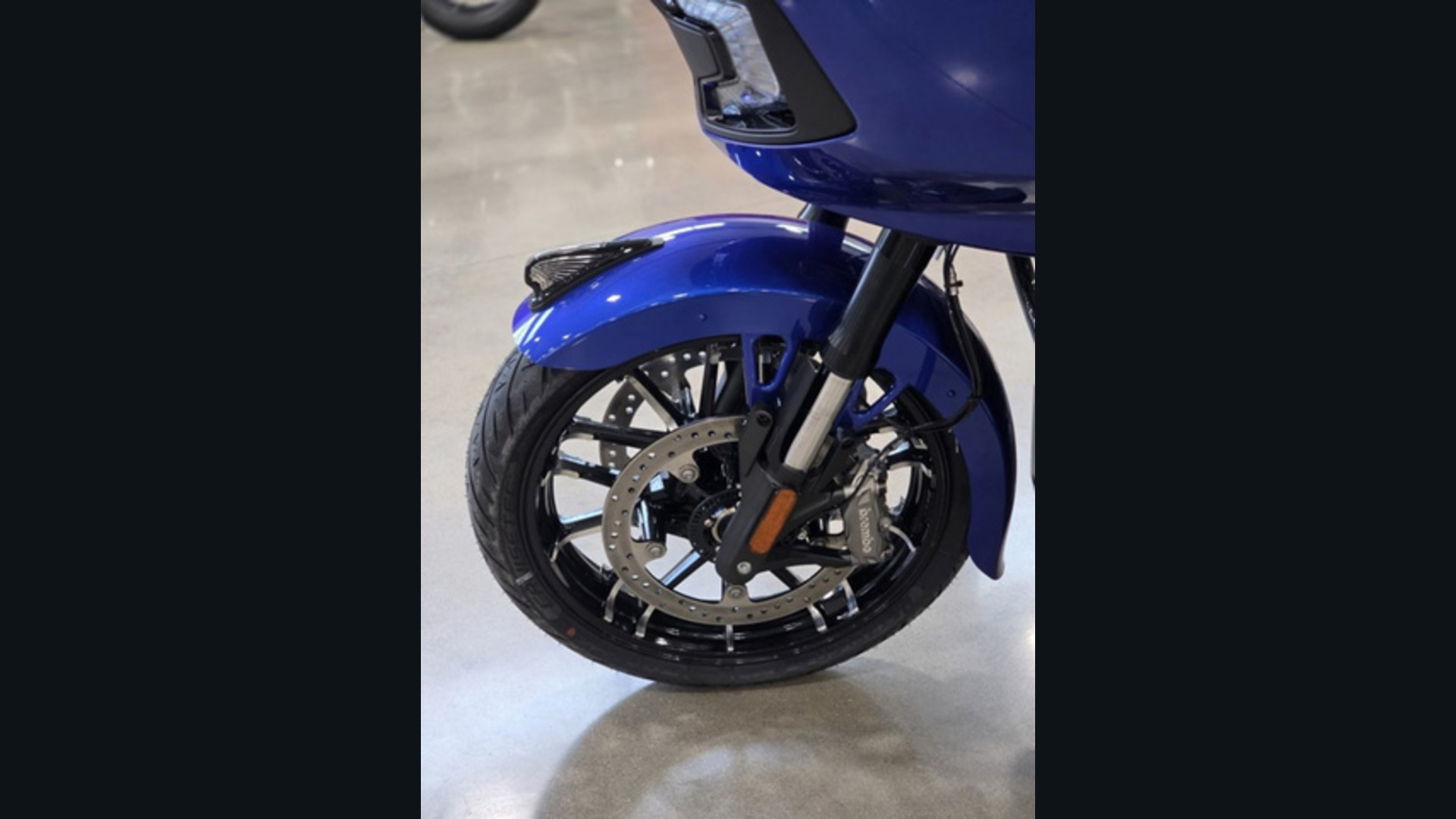 【ヨーヨー】インベーダーズマストダイ（青＋金）：リベリオン/57M New 2026 Indian Motorcycle Indian Challenger Dark Horse Deep Blue